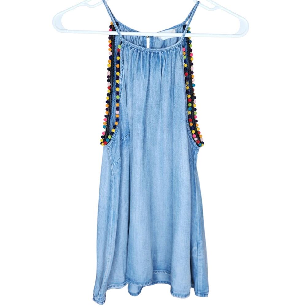 NWT ALTAR'D STATE CHAMBRAY SLEEVELESS TOP SIZE MEDIUM pom pom trim
